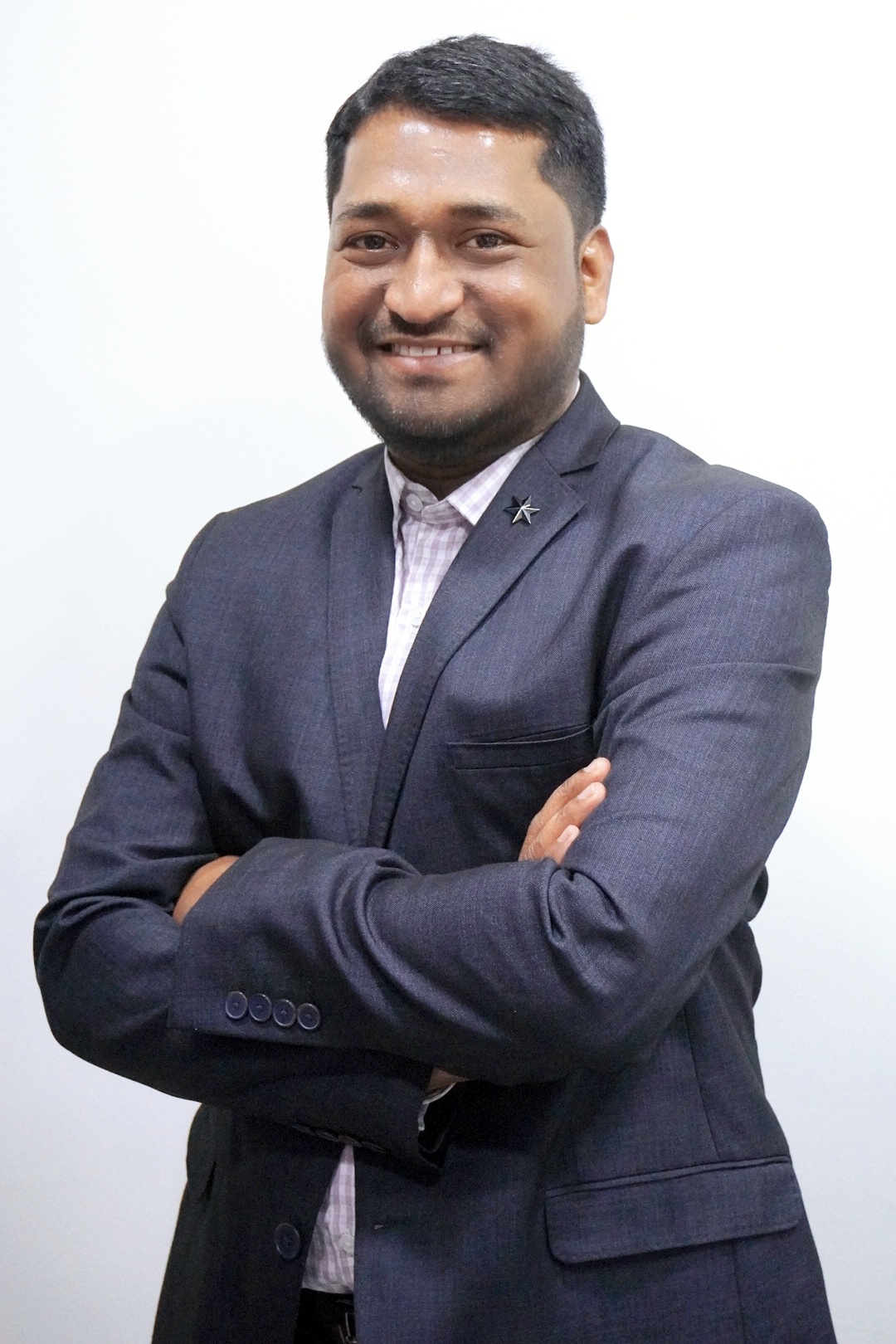 Dr. Nitish Agrawal - Best Spine Surgeon in Pune